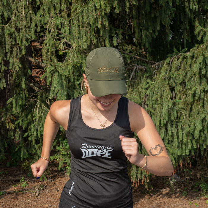 Close-up of the Carbon Moss My Pace OG hat