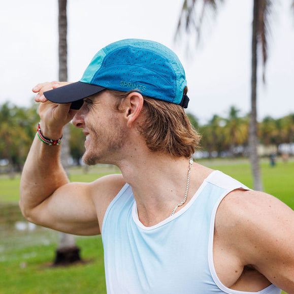 Runner wearing the Deep Fade HyperG Hat