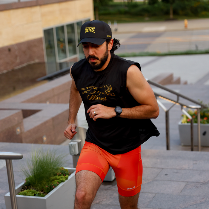 Man wearing the Warrior Jag Gold Label Framework Tank, close-up