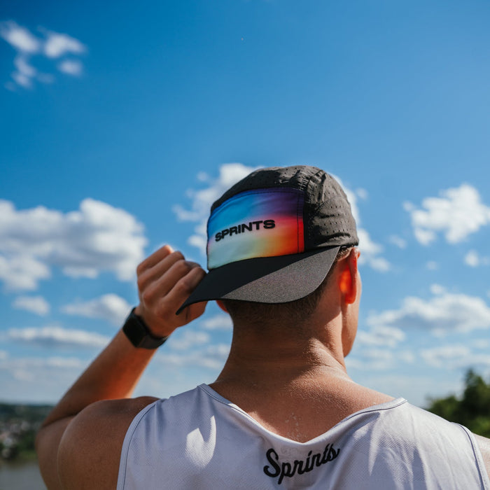 Runner wearing the Midnight Signal HyperG Hat