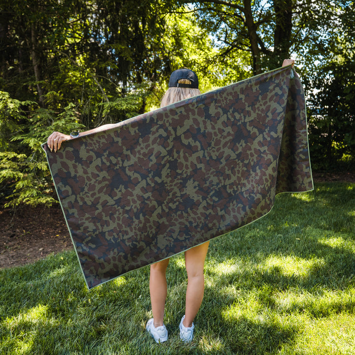 The Range Camo Car Seat Cover Towel w/ Snaps