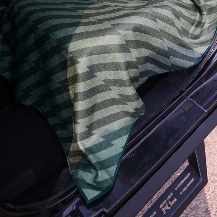 Velocity Blitz Green Car Seat Cover Towel w/ Snaps