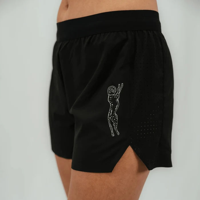 Womens Avigate 4" Mercy Short - Stealth Black