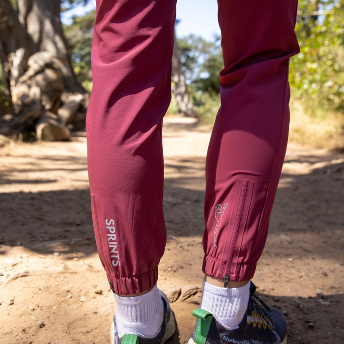 Womens Echelon Jogger - Stealth Berry