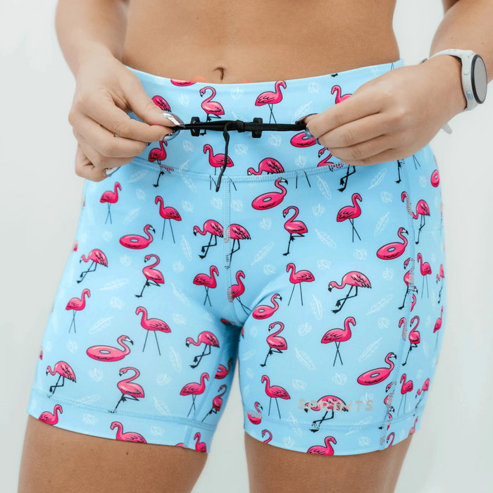 Close-up of the drawstring tie on the Flexion 5 inch Compression Short in Find the Fauxmingo print