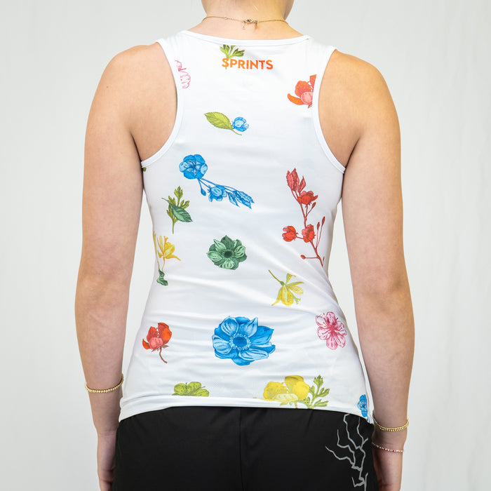 Woman wearing the Bloomsgate Running Tank, close-up